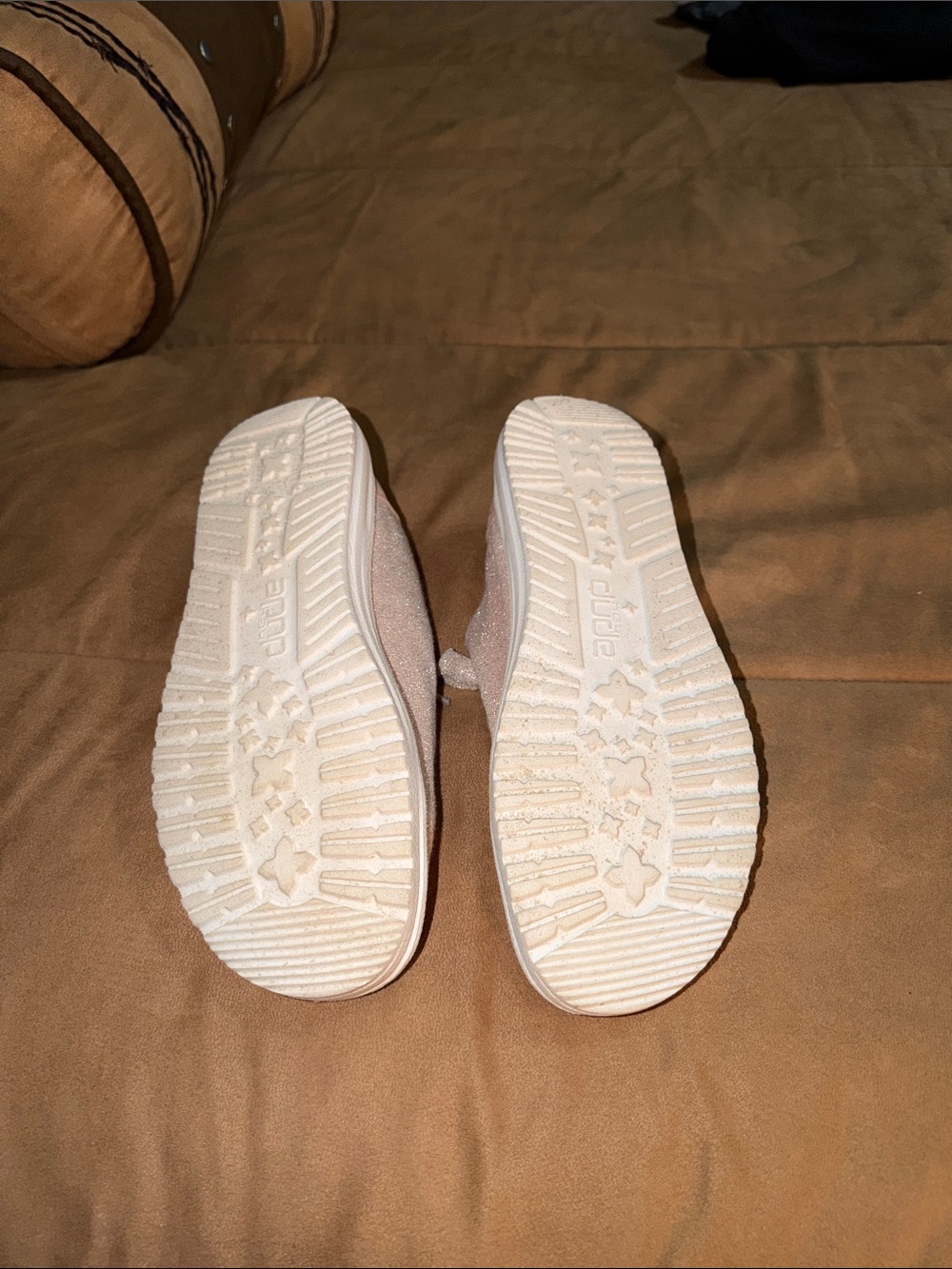 Hey Dude women’s Pink Suede Moccasins - Casual Slip-On - Picture 4 of 5